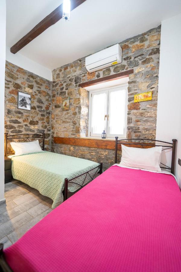 Flora'S Beach And Pool Villa In Syros Liaropá Kültér fotó
