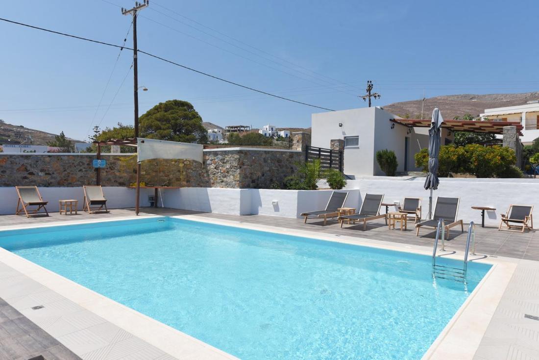 Flora'S Beach And Pool Villa In Syros Liaropá Kültér fotó