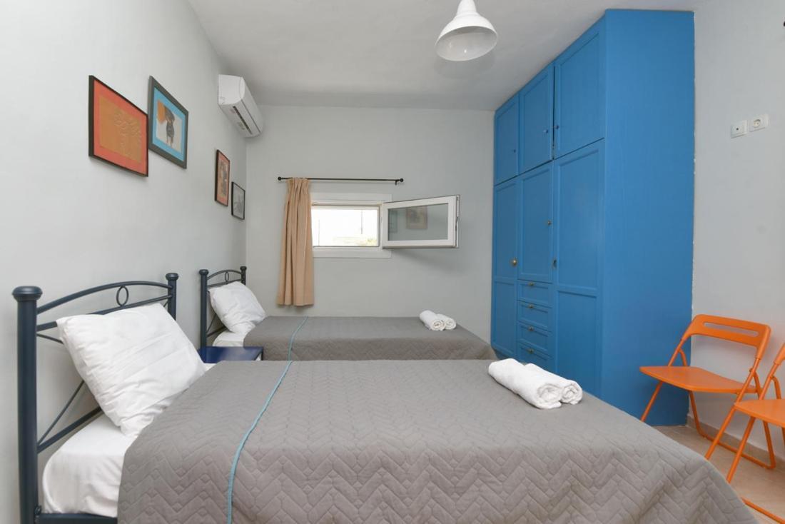 Flora'S Beach And Pool Villa In Syros Liaropá Kültér fotó